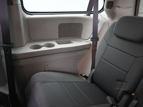 Used 2010 Dodge Grand Caravan SE w/ Climate Group FWD image 22