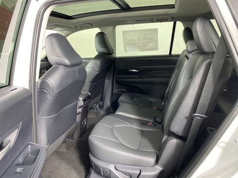 New 2026 Toyota Grand Highlander XLE image 28