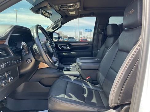 Used 2023 Chevrolet Tahoe High Country AWD/4WD image 11