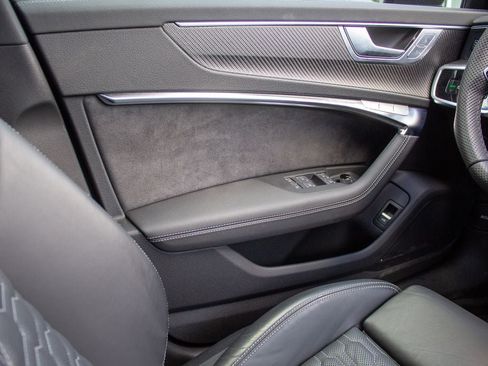 Used 2025 Audi RS 6 performance AWD/4WD image 19
