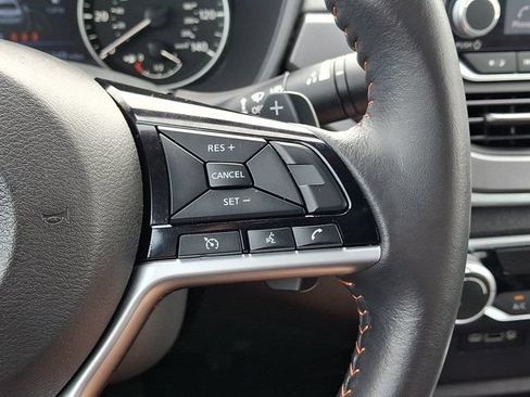 Used 2023 Nissan Altima 2.5 SR AWD/4WD image 26