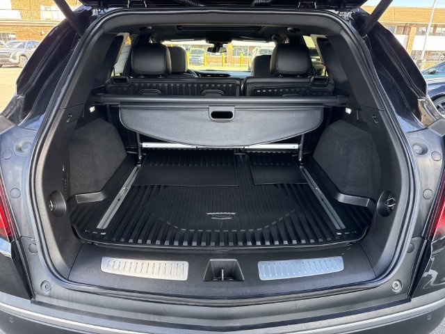 Certified 2024 Cadillac XT5 Premium Luxury w/ LPO, Floor Liner Package AWD/4WD image 27