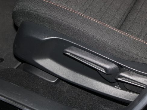 Used 2025 Honda HR-V Sport image 29