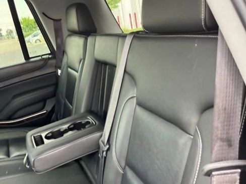 Used 2017 Chevrolet Tahoe LT w/ Luxury Package RWD image 9