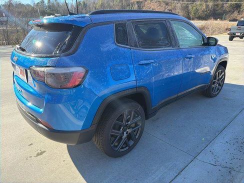 New 2026 Jeep Compass Latitude image 3