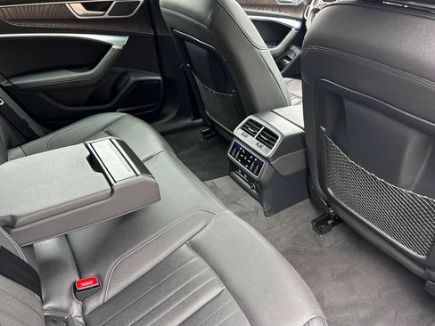 Used 2021 Audi A7 e Premium Plus image 31