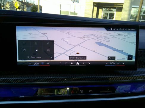 Used 2025 BMW 760i xDrive w/ Executive Package image 16