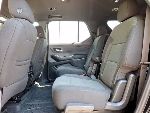Used 2023 Chevrolet Traverse LT w/ LPO, Floor Liner Package AWD/4WD image 10