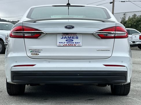 Used 2019 Ford Fusion Energi Titanium FWD image 4