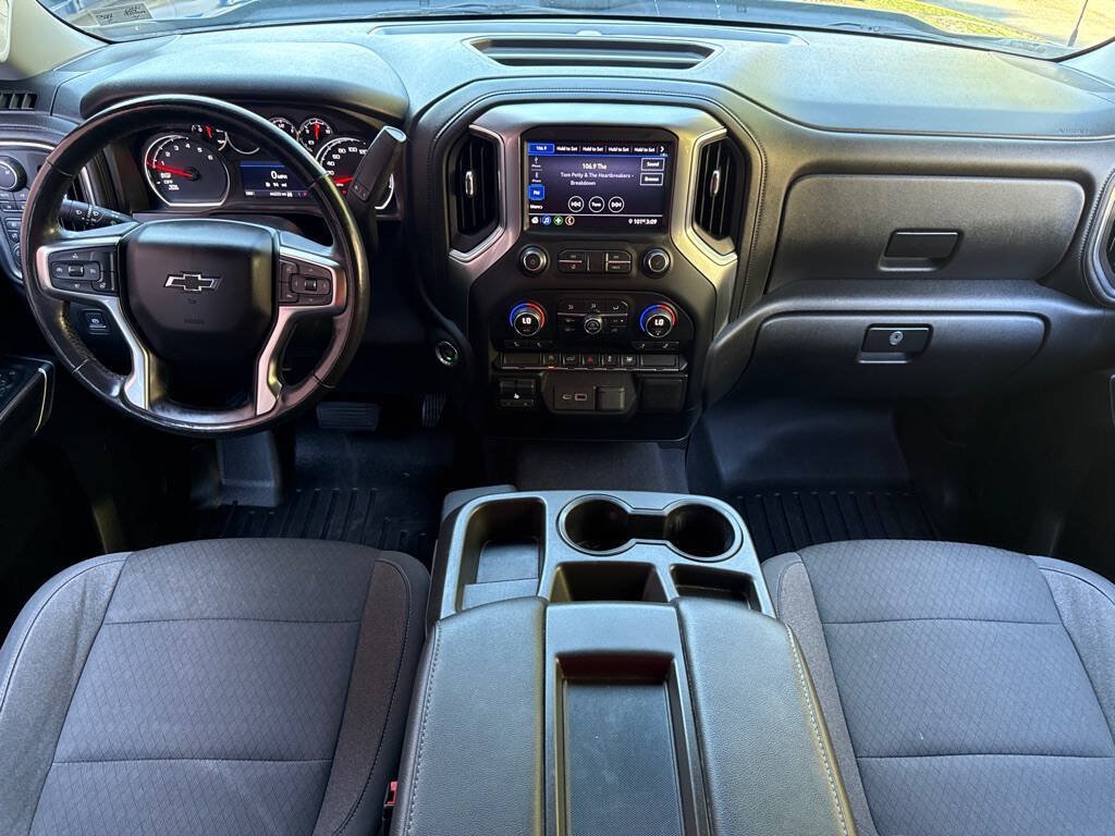 Used 2019 Chevrolet Silverado 1500 RST w/ True North Edition AWD/4WD image 17