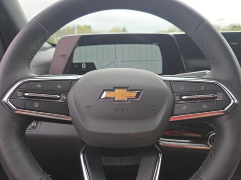 New 2026 Chevrolet Equinox LT FWD image 25