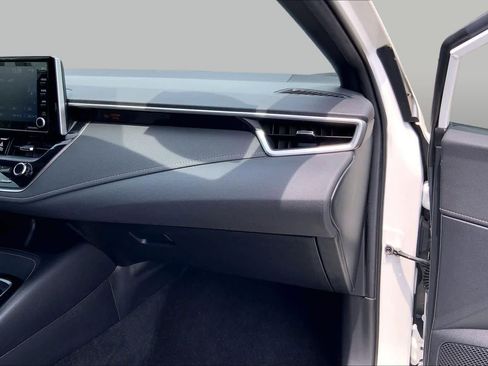 Used 2022 Toyota Corolla SE FWD image 18