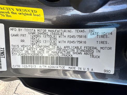 Used 2015 Toyota Tacoma PreRunner image 32