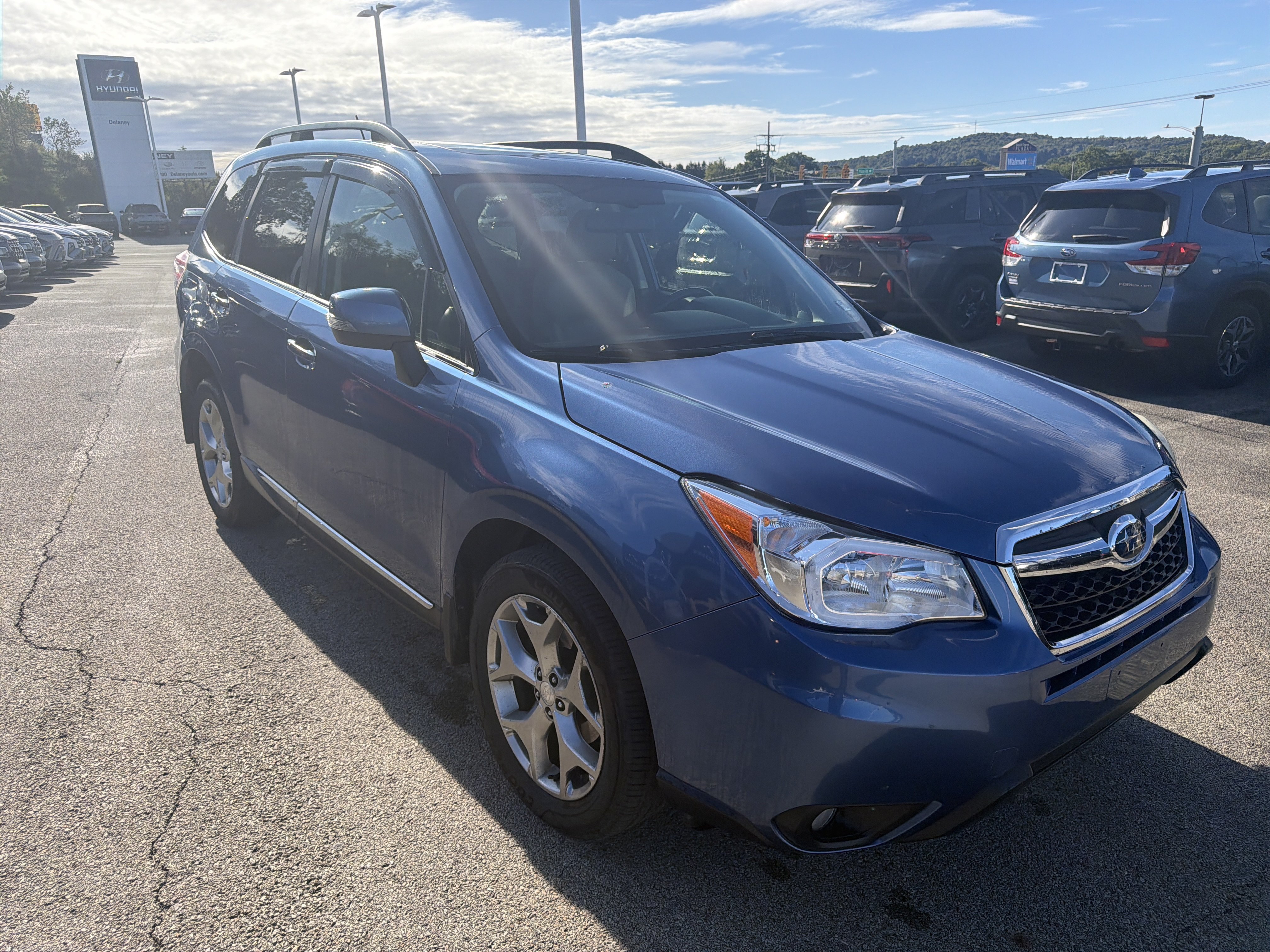 Used 2015 Subaru Forester 2.5i Touring AWD/4WD image 1