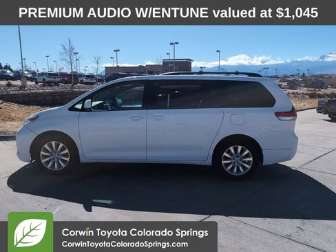 Used 2013 Toyota Sienna LE w/ Towing Pkg image 4