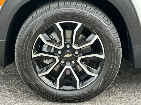 Certified 2023 Chevrolet TrailBlazer ACTIV w/ Sun and Liftgate Package FWD image 36