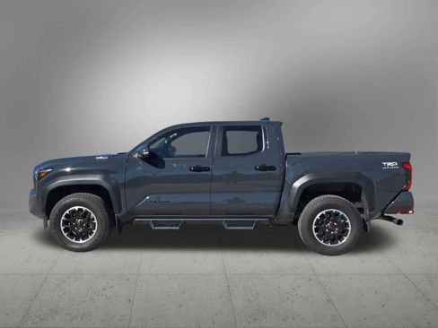 Used 2024 Toyota Tacoma TRD Off-Road image 3