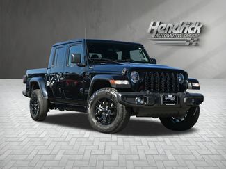 Used 2022 Jeep Gladiator Sport video 2