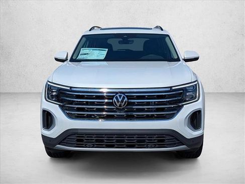 New 2026 Volkswagen Atlas SE FWD image 2