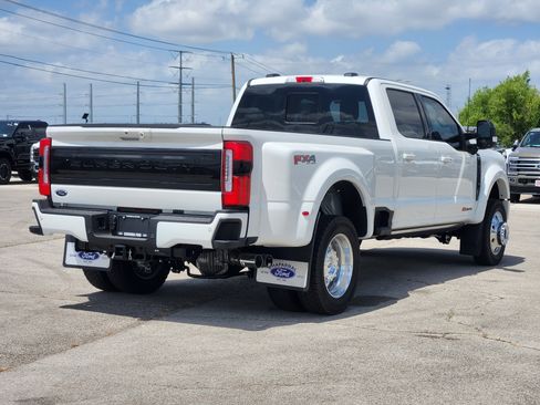 New 2026 Ford F450 Platinum w/ FX4 Off-Road Package AWD/4WD image 4
