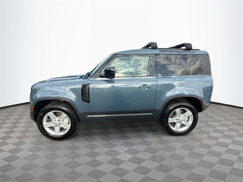 Used 2023 Land Rover Defender 90 SE image 9