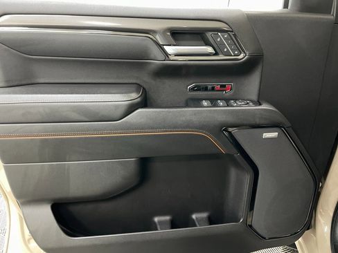 Certified 2022 GMC Sierra 1500 AT4 w/ AT4 Premium Package image 31