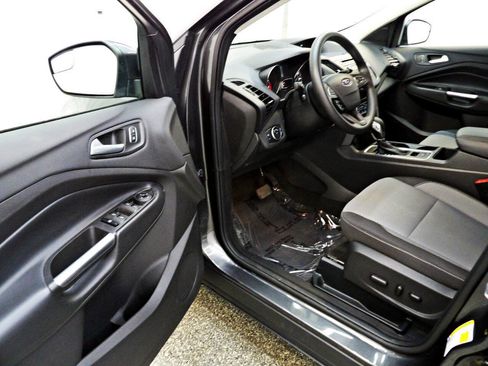 Used 2018 Ford Escape SE AWD/4WD image 9