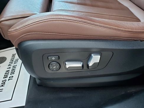 Used 2019 BMW X5 xDrive40i w/ Convenience Package image 19