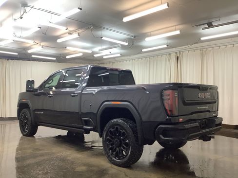 New 2026 GMC Sierra 2500 AT4 w/ AT4 Premium Plus Package image 11