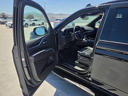 Used 2024 Cadillac Escalade Sport AWD/4WD image 21