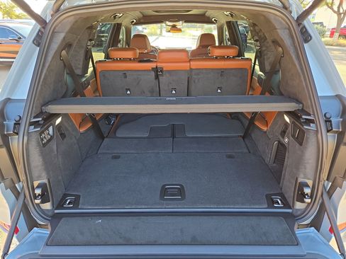 Used 2026 BMW X7 xDrive40i w/ Executive Package image 12