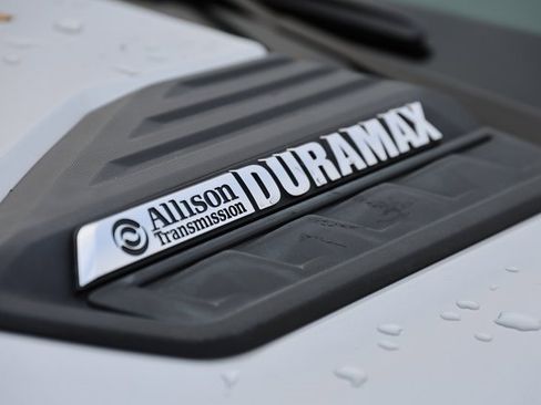 Used 2022 Chevrolet Silverado 2500 High Country w/ Z71 Off-Road Package image 6