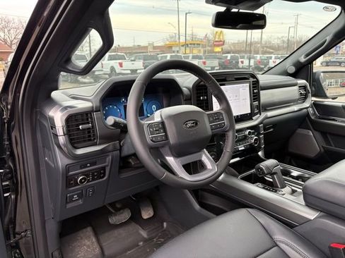 Used 2025 Ford F150 Lariat w/ Equipment Group 501A Mid image 13