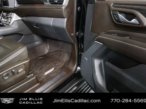 Used 2021 GMC Yukon Denali w/ Denali Ultimate Package image 26