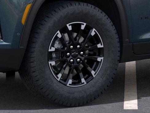 New 2026 Chevrolet Traverse Z71 w/ Enhanced Driving Package AWD/4WD image 9