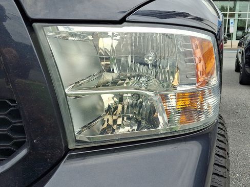 Used 2014 RAM 1500 Express AWD/4WD image 7