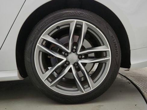 Used 2017 Audi A8 L 4.0T w/ Driver Assistance Package image 44