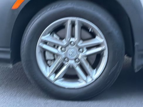 Used 2022 Hyundai Kona SE image 36