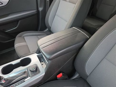 Used 2024 Chevrolet Blazer LT image 24