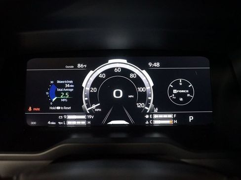 New 2026 Toyota Tundra Limited AWD/4WD image 16