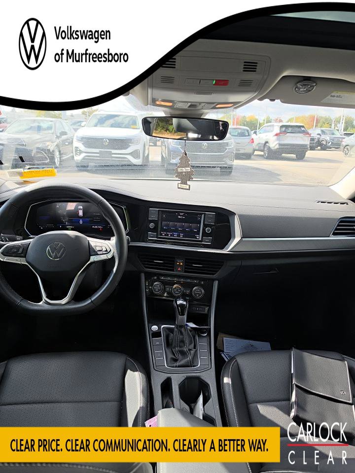 Used 2024 Volkswagen Jetta SE FWD image 8