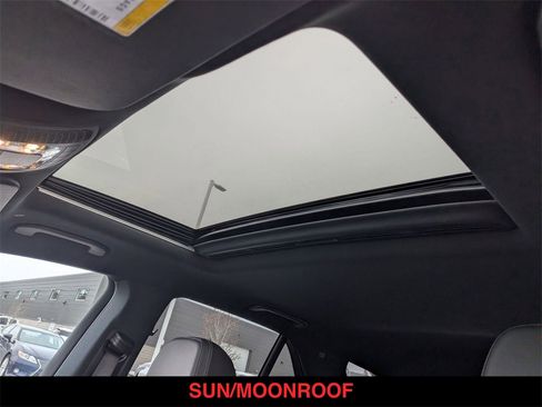 Certified 2023 Mercedes-Benz GLE 450 4MATIC image 2