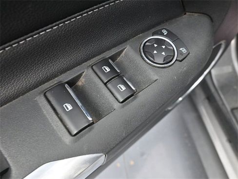 Used 2020 Ford Mustang Premium image 12