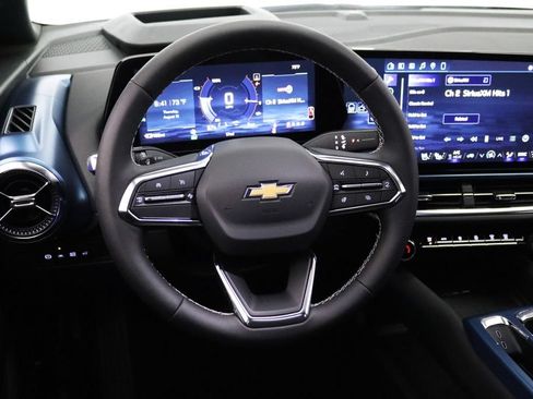 Certified 2026 Chevrolet Equinox EV LT w/ Convenience Package II FWD image 11