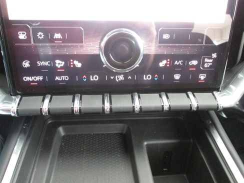 New 2025 GMC Acadia Elevation image 23