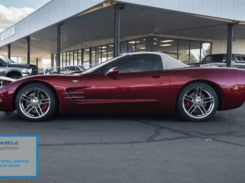Used 2003 Chevrolet Corvette Convertible w/ Preferred Equipment Group1 image 3