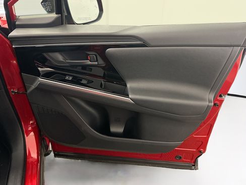 Used 2023 Toyota bZ4X XLE w/ Weather Package AWD/4WD image 34