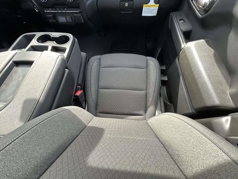 Used 2026 Chevrolet Silverado 1500 Custom image 14