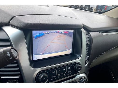 Used 2016 Chevrolet Suburban LTZ image 23