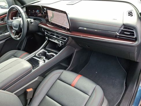 Used 2026 Chevrolet Traverse RS image 35